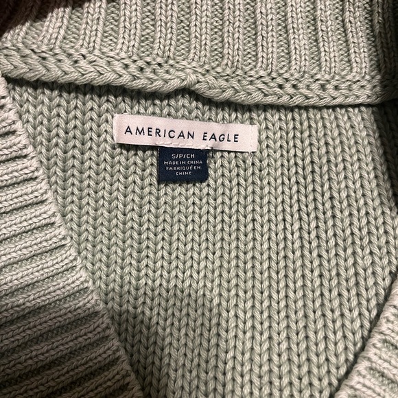 American Eagle - Mint Green V-Neck Women's Sweater - Picture 7 of 7